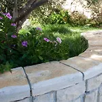 Villa Paladin - Spacious With Pool Near Garden - 7 Min Walk Tisno