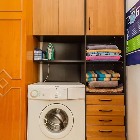 Paladin - Spacious With Pool Near Garden - 7 Min Walk * Tisno