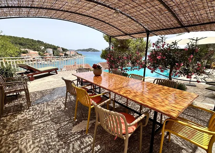 Paladin - Spacious With Pool Near Garden - 7 Min Walk * 티스노