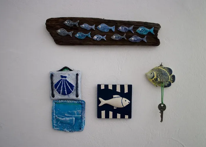 Paladin - Spacious With Pool Near Garden - 7 Min Walk